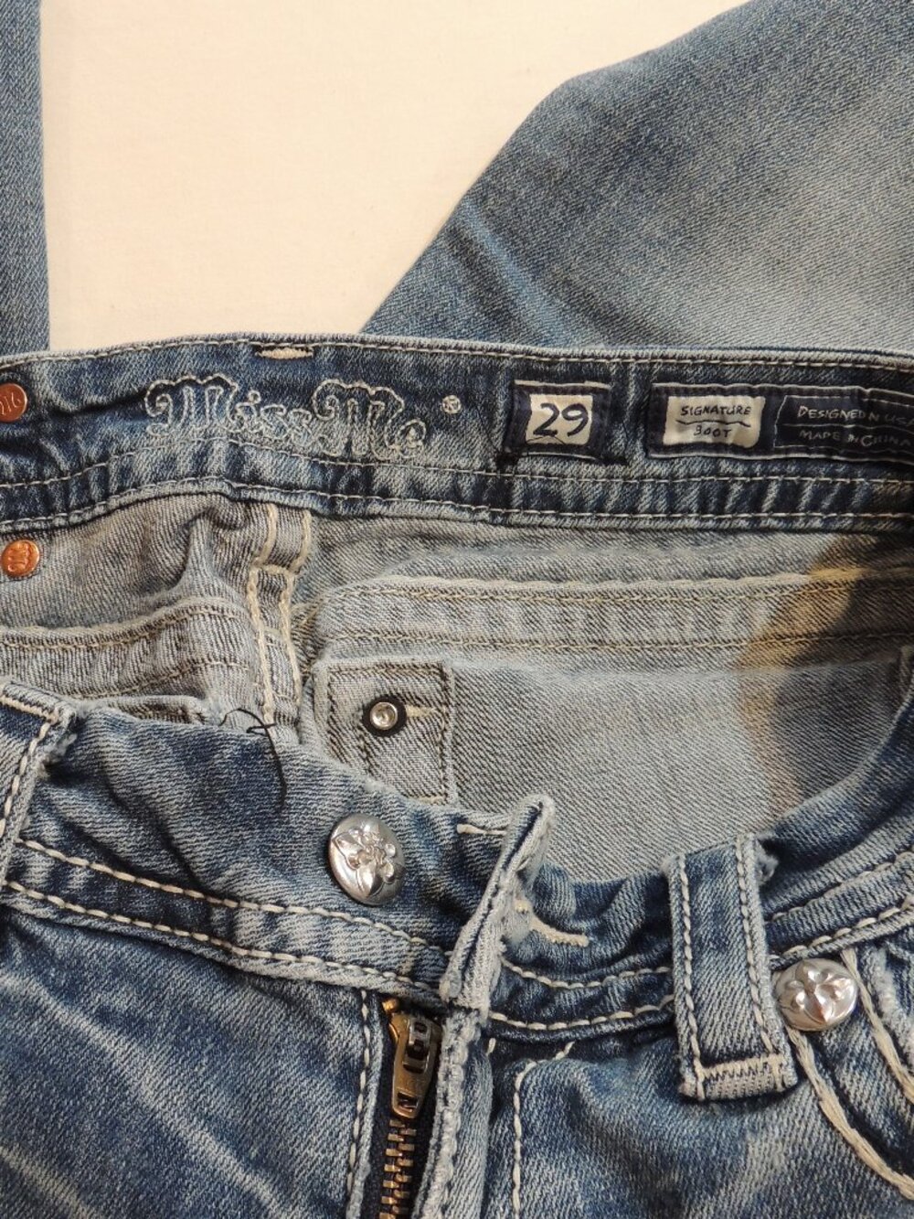 Miss Me Jeans Signature Bootcut Woman 29 Blue White Pocket Distressed Denim Jean - Picture 9 of 10